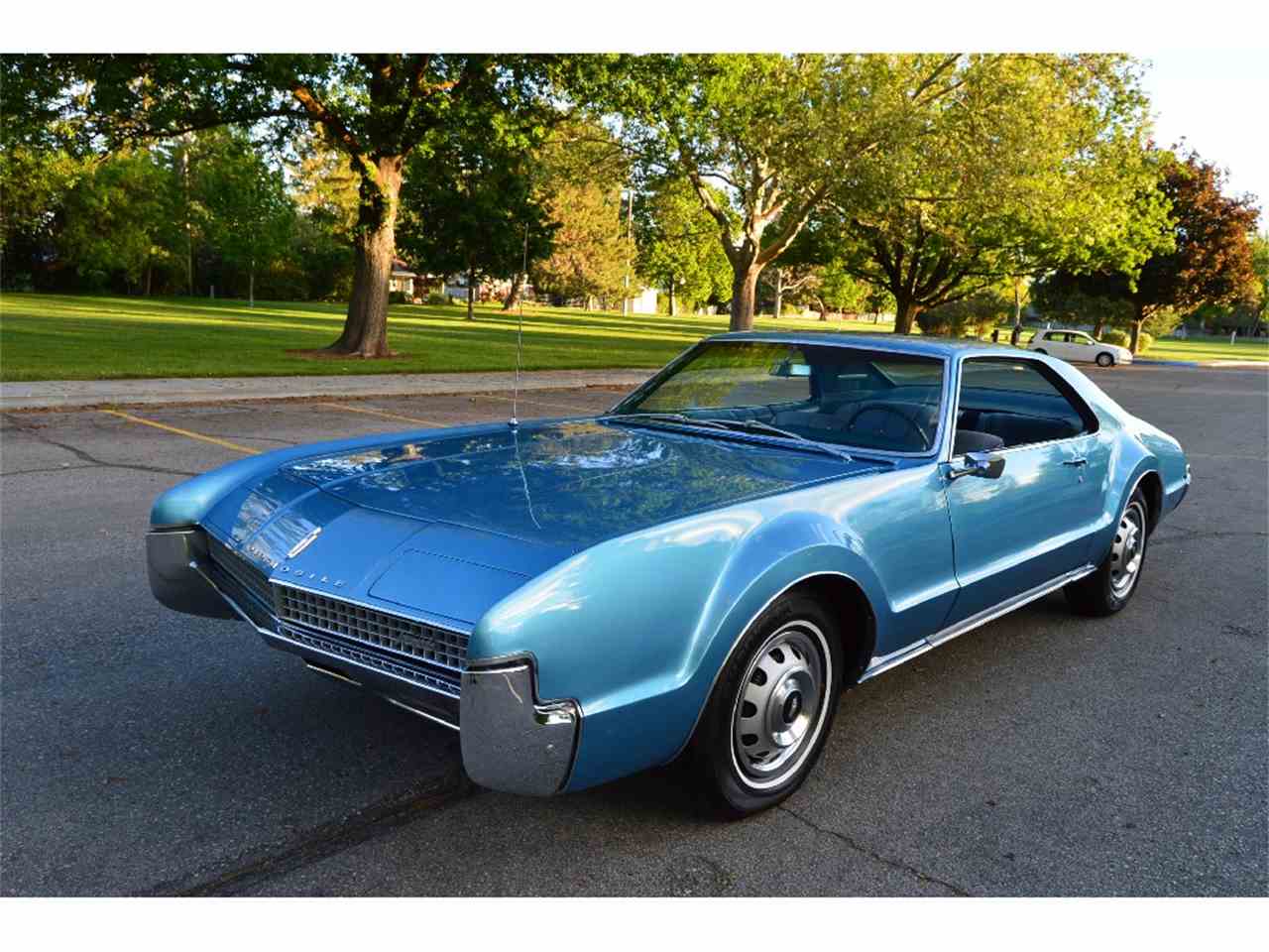 Oldsmobile toronado 1967